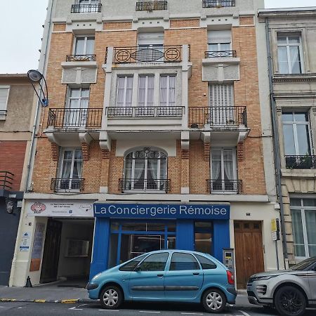 Chez Fifi - Hyper Centre A 200 M De La Cathedrale Lägenhet Reims Exteriör bild
